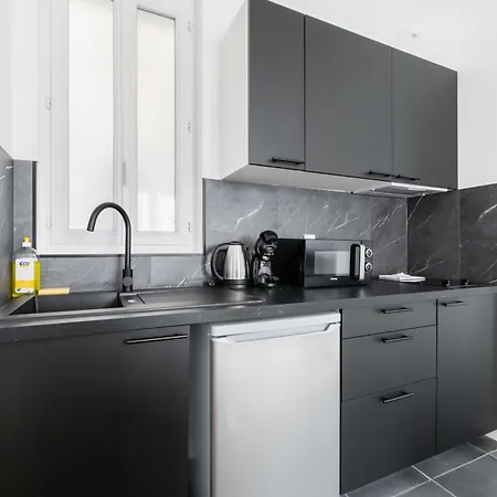 Appartement 2 Pieces Refait Neuf Centre - 19 - 4p *