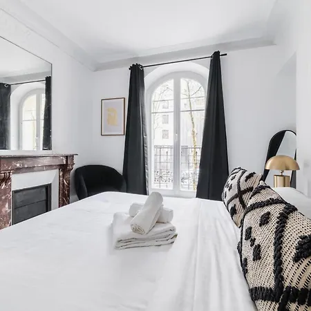 2 Pieces Refait Neuf Centre - 19 - 4p Paris