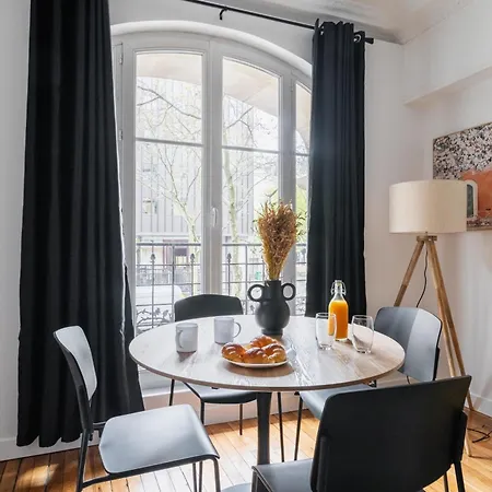 2 Pieces Refait Neuf Centre - 19 - 4p Appartement Parijs