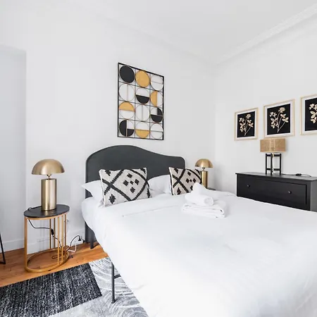 2 Pieces Refait Neuf Centre - 19 - 4p