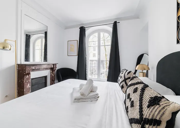 2 Pieces Refait Neuf Centre - 19 - 4p Paris