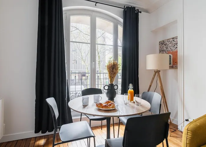 2 Pieces Refait Neuf Centre - 19 - 4p Apartment Paris