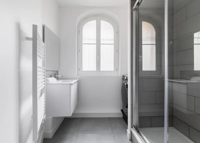 Appartamento 2 Pieces Refait Neuf Centre - 19 - 4p Parigi